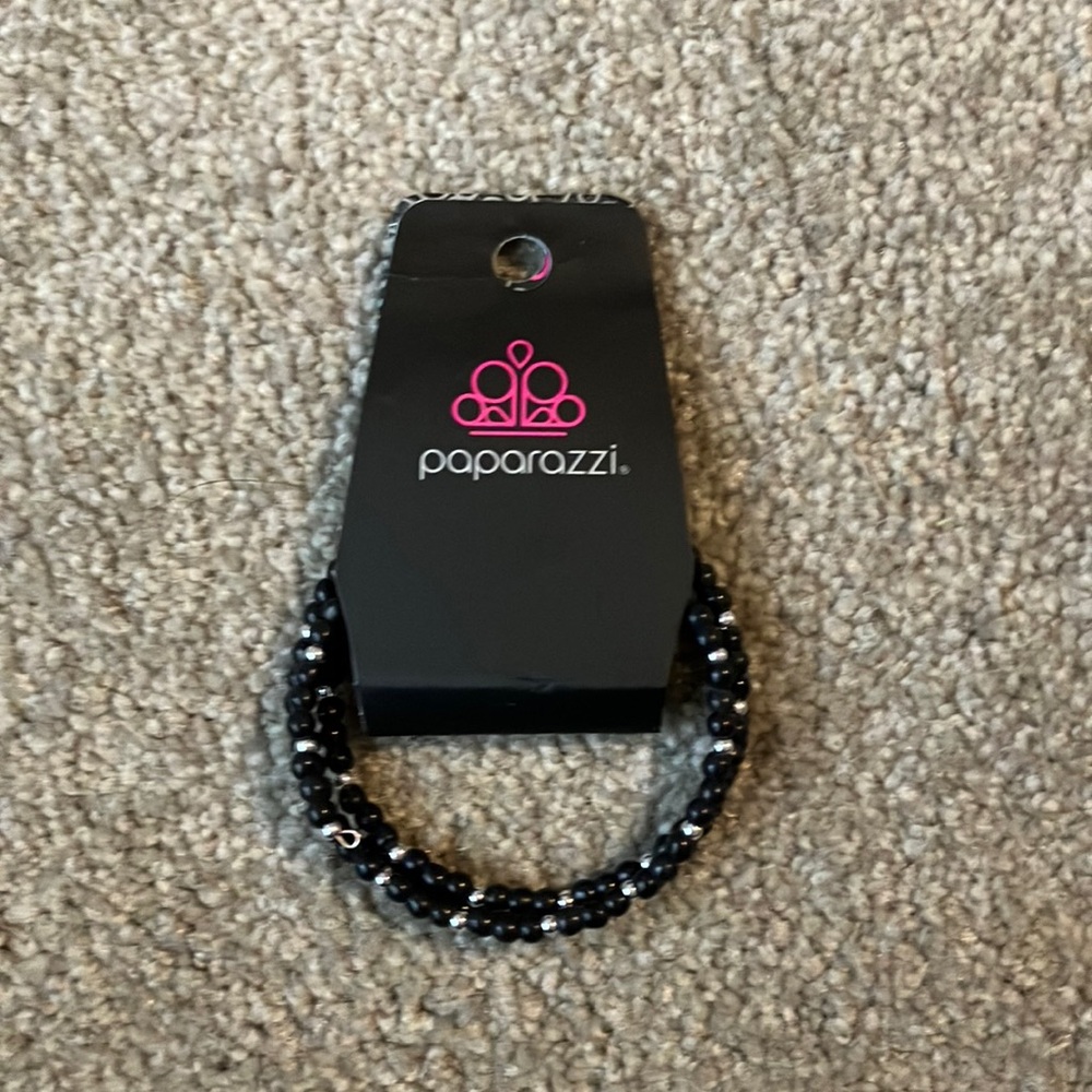Paparazzi Wrap Around Bracelet Black and Silver Costume Jewelry NWT